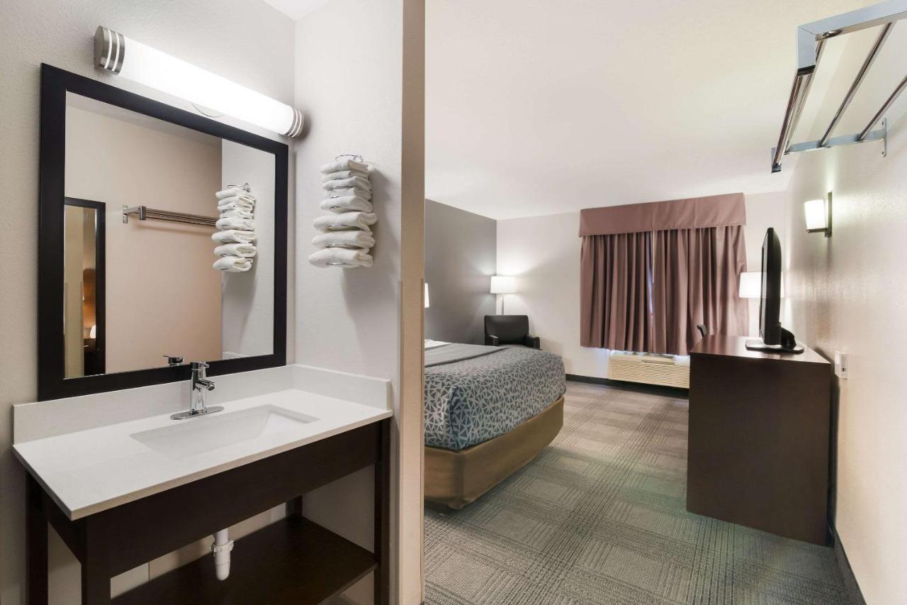 Econo Lodge Уиллистон Экстерьер фото