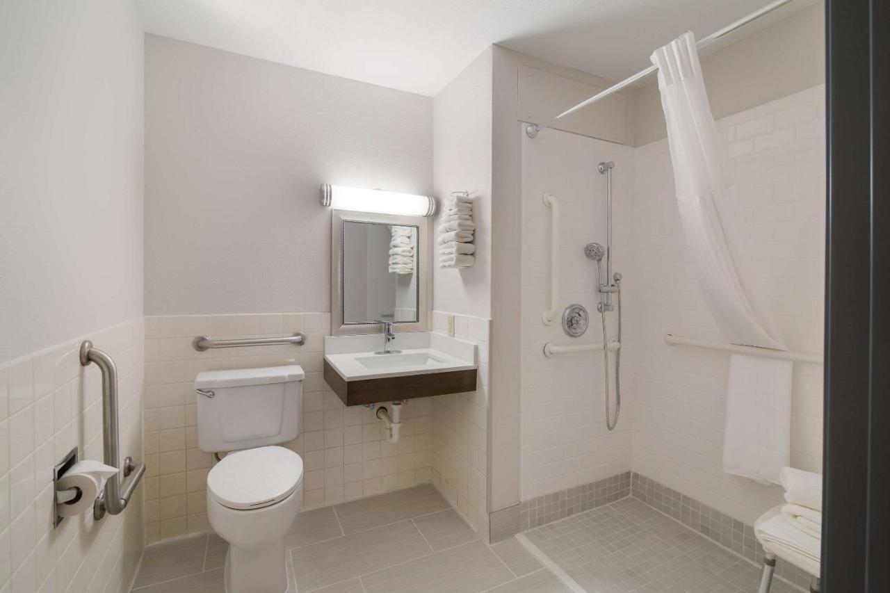 Econo Lodge Уиллистон Экстерьер фото